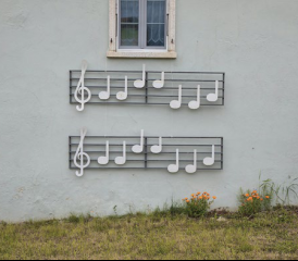 La fanfare se produit à la salle polyvalente de Porsel. RÉGINE GAPANY - ARCHIVE