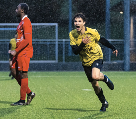 Amine Maillard a signé un doublé pour le FC Châtel-Saint-Denis lors du dernier match à Siviriez. CHLOÉ LAMBERT