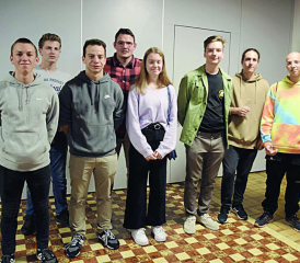 De gauche à droite: Arnaud Douchez, Xavier Ruchonnet, Mathis Cottet, Nolan Barbey, Chloé Bregnard, Matéo Aebischer, Sacha Hubmann, Guillaume Broillet. DR