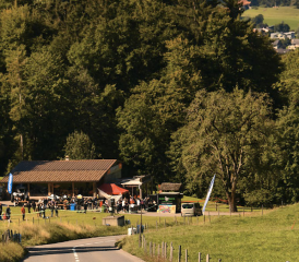 La BMW 3490 cm3 de Maurice Girard, de Rue, dont le petit-fils Jérémy a également concouru en historic 0-2000 cm3. PHOTOS TRUSK IMAGES