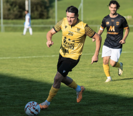 Avec sa réussite de ce week-end, Ardian Gashi devient le troisième joueur de Châtel-St-Denis à inscrire son nom parmi les buteurs de l’équipe cette saison. ANTOINE VULLIOUD – ARCHIVE