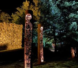 Tous les soirs, les œuvres des vingt-deux artistes de la 4e édition de Bossonn’Art seront illuminées. Ici, l’œuvre de Danièle Carrel. DR