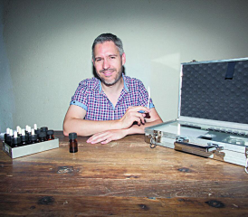 Durant plusieurs années, Richard Pfister a développé et perfectionné sa propre méthode pour classifier les odeurs perçues dans les vins en s’inspirant de la parfumerie. DR