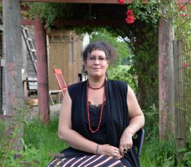 Habitant Palézieux depuis dix ans, Fanny Meyer s’apprête à entrer au Conseil communal d’Oron. Une nouvelle fonction qui s’ajoute à celle, toute récente, de directrice du Livre sur les quais. VJ