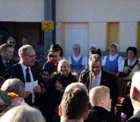 Le 17 décembre 2017, Guy Parmelin s’était arrêté à Oron-le-Châtel, après son élection au Conseil fédéral. Il avait été reçu par le syndic des lieux Philippe Modoux. VJ/ARCH. MESS.