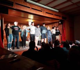 La Jeunesse de Porsel évoque le suffrage féminin dans sa dernière pièce de théâtre: Le vote des femmes. DR