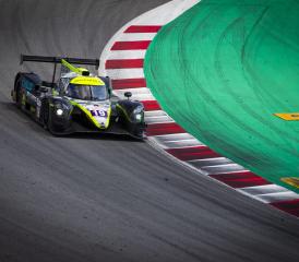 Les pilotes, totalement concentrés, doivent franchir tous les obstacles, qu’ils soient sur le circuit ou mécaniques. DR