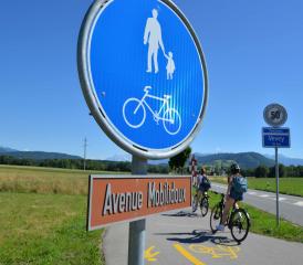 Pour la Municipalité, la voie de mobilité douce, appelée Mobilidoux, entre Palézieux-Village et Oron-la-Ville, inaugurée en automne 2015, est l’exemple des projets de développement durable qu’elle porte déjà. VJ