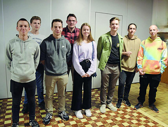 De gauche à droite: Arnaud Douchez, Xavier Ruchonnet, Mathis Cottet, Nolan Barbey, Chloé Bregnard, Matéo Aebischer, Sacha Hubmann, Guillaume Broillet. DR