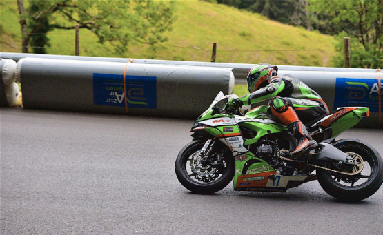 Le pilote châtelois s’est qualifié pour le Manx Grand Prix grâce à deux courses disputées ce printemps dans des conditions exigeantes. DR
