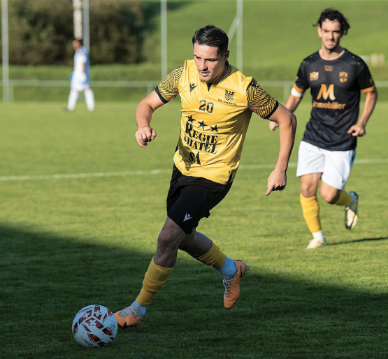 Avec sa réussite de ce week-end, Ardian Gashi devient le troisième joueur de Châtel-St-Denis à inscrire son nom parmi les buteurs de l’équipe cette saison. ANTOINE VULLIOUD – ARCHIVE