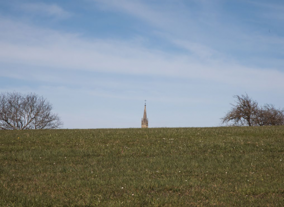 La première étape des travaux de restauration qui concernait le haut de l’église touche à sa fin. RÉGINE GAPANY – ARCHIVE