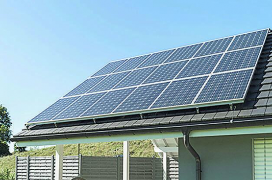 Le Conseil d’Etat, en réponse au député Savio Michellod, a détaillé les coûts d’une installation solaire auprès de Groupe E. GROUPE E