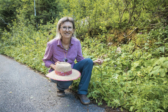 Isabelle Seghin pratique le soin par les plantes depuis 25 ans. PHOTOS RÉGINE GAPANY
