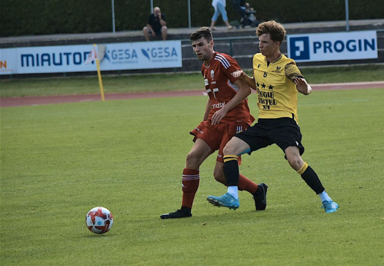 Numa Figini, formé au FC Châtel-St-Denis, a été l’unique buteur de la rencontre pour les «jaune et noir». DR