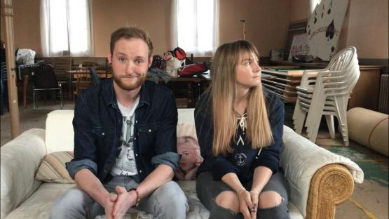 Hannelore Leemann (ici avec Dann Golay): «A force de travail sur le texte et sur mon jeu de comédienne, je prends de plus en plus de plaisir.» MÉLANIE THUILLARD