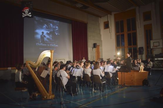 En 2017, l’Harmonie d’Oron avait présenté Le trésor du Léman, un show musical écrit et réalisé par leur ancien directeurThéo Schmitt. LÉA STUBY/ARCH. MESS.