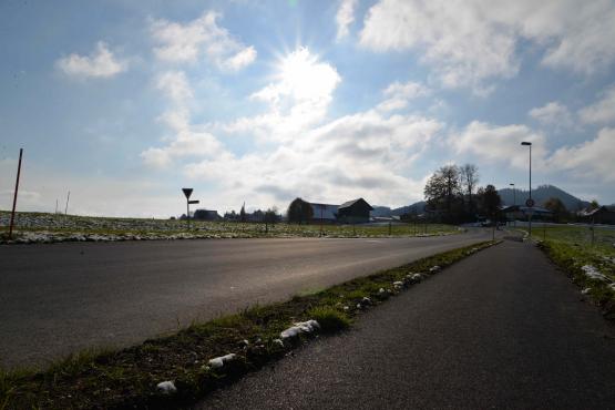 En une trentaine de minutes, les pendulaires de Granges peuvent désormais relier, à pied et en toute sécurité, la gare de Palézieux. VJ
