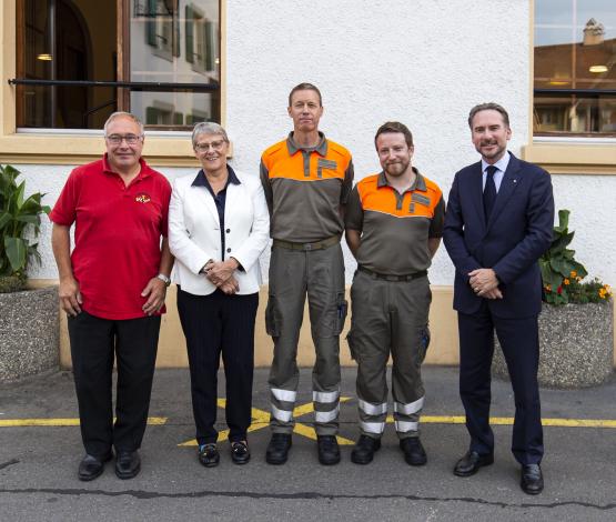 Le préfet de Lavaux-Oron Daniel Flotron, la cheffe du Département des institutions et de la sécurité Béatrice Métraux, le commandant Patrick Favre, le remplaçant du nouveau commandant Laurent Chatelain et le président du comité directeur Jean-Marc Chevallaz. ORPC LAVAUX-ORON